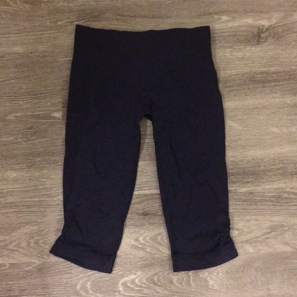 Lululemon capris - navy blue